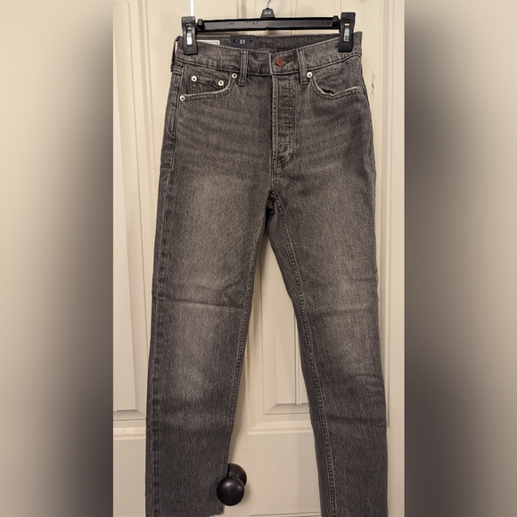 Gap Cheeky Straight High Rise - Picture 2 of 4